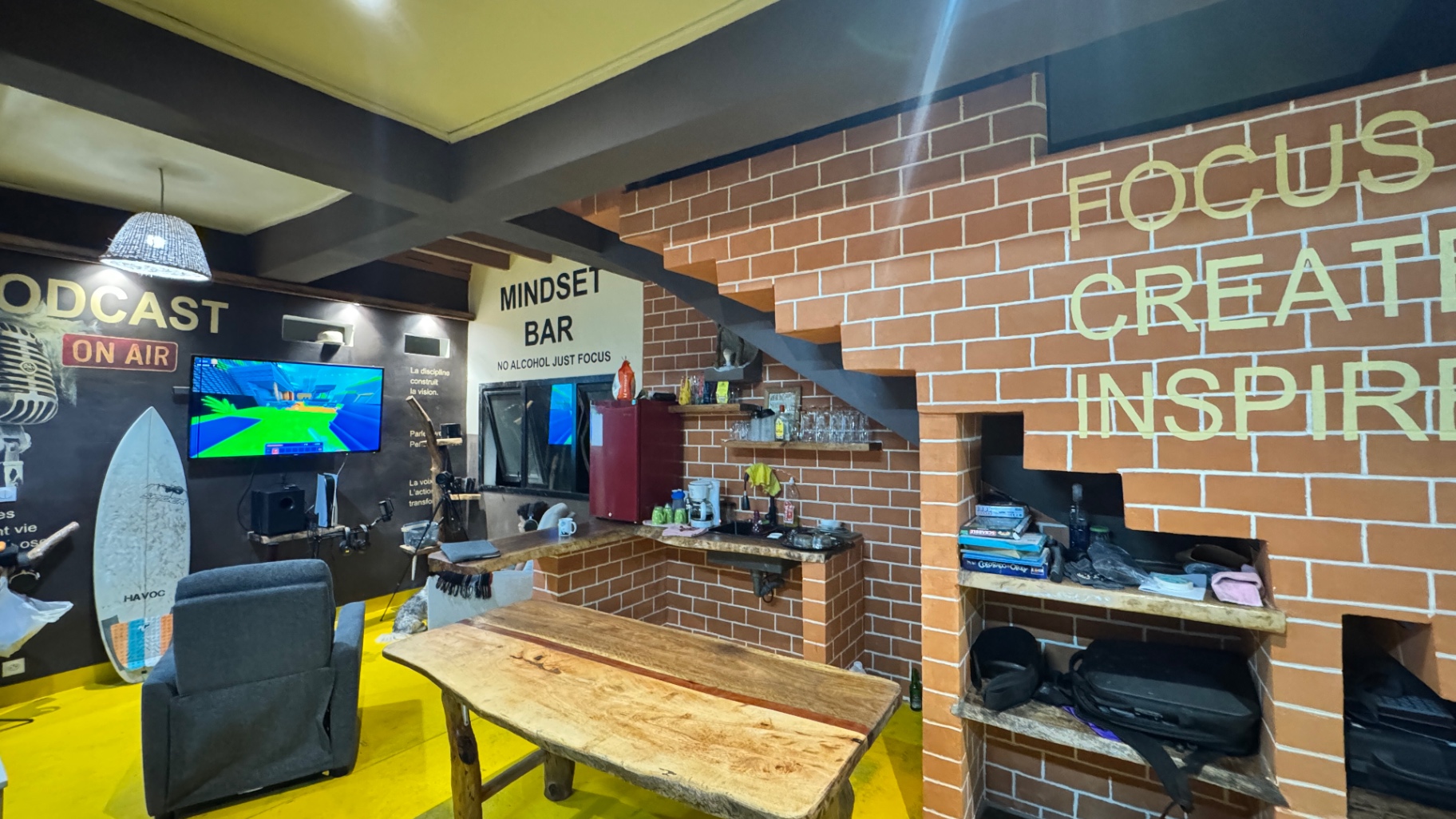 Mindset Bar and brick interior